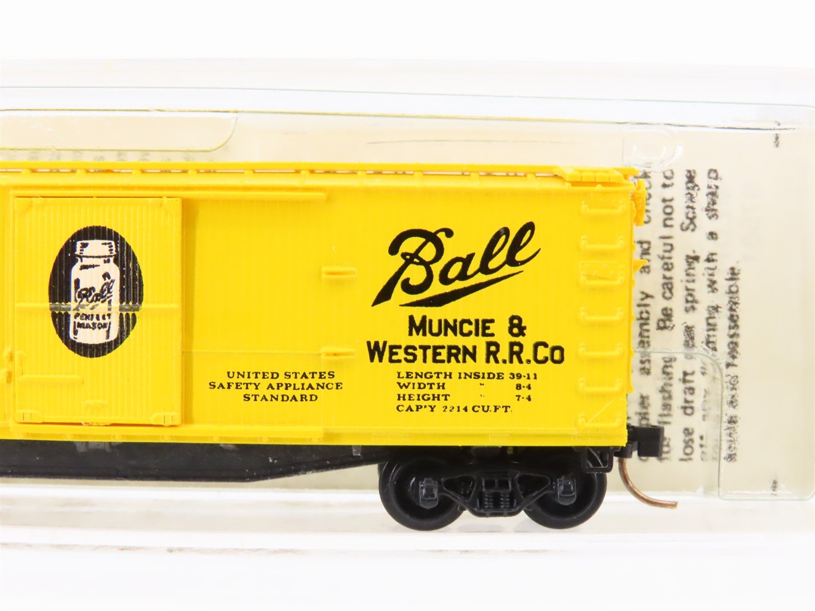 N Scale Kadee Micro-Trains MTL 42030 MWR Ball Glass Jar 40' Wood Boxcar #1042