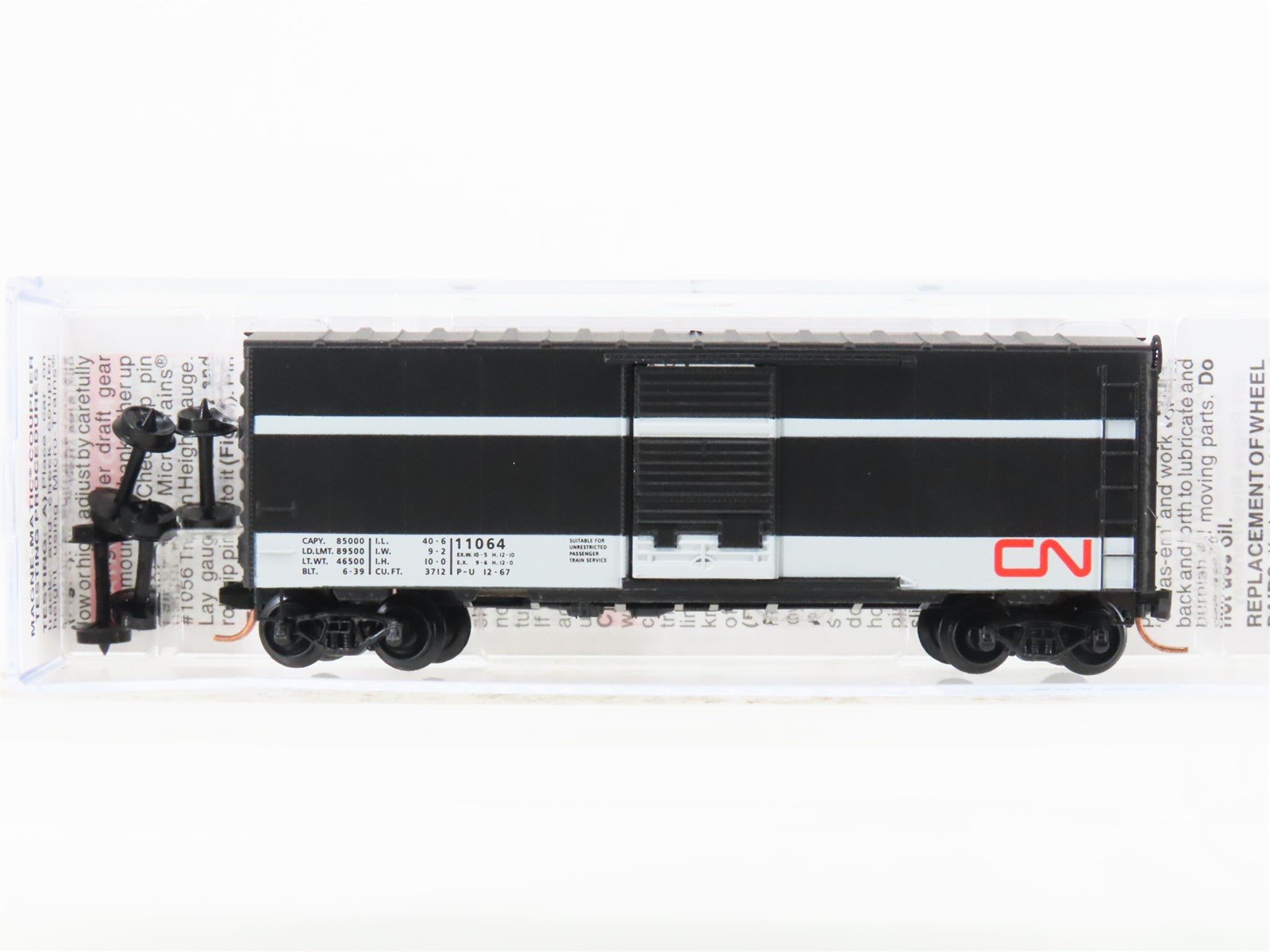 N Micro-Trains MTL 07300070 CN Canadian National 40' Standard Boxcar #11064