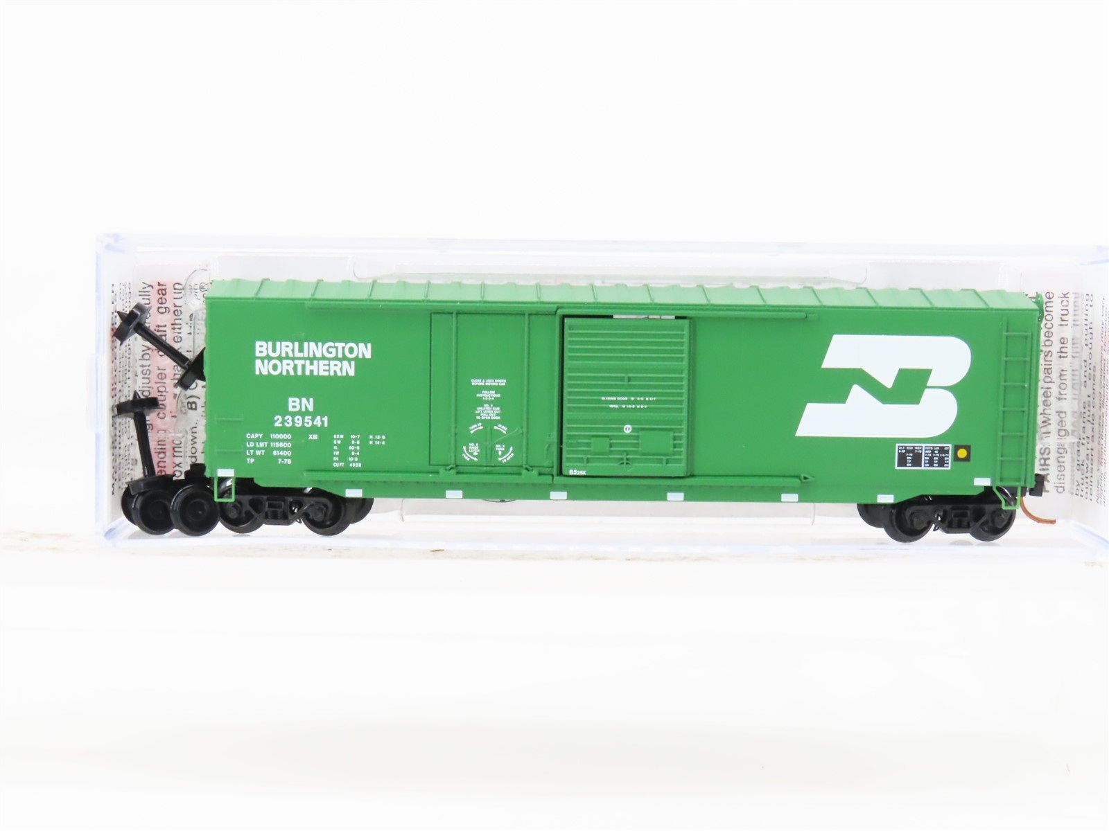 N Micro-Trains MTL 07600090 BN Burlington Northern 50' Standard Boxcar #239541