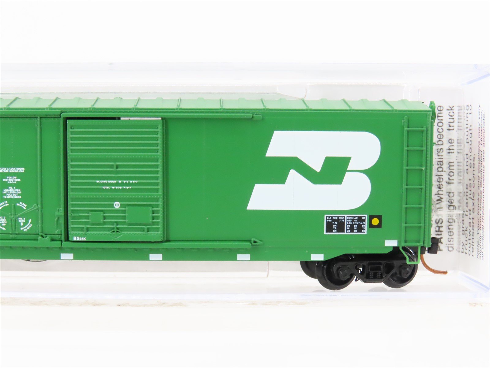 N Micro-Trains MTL 07600090 BN Burlington Northern 50' Standard Boxcar #239541