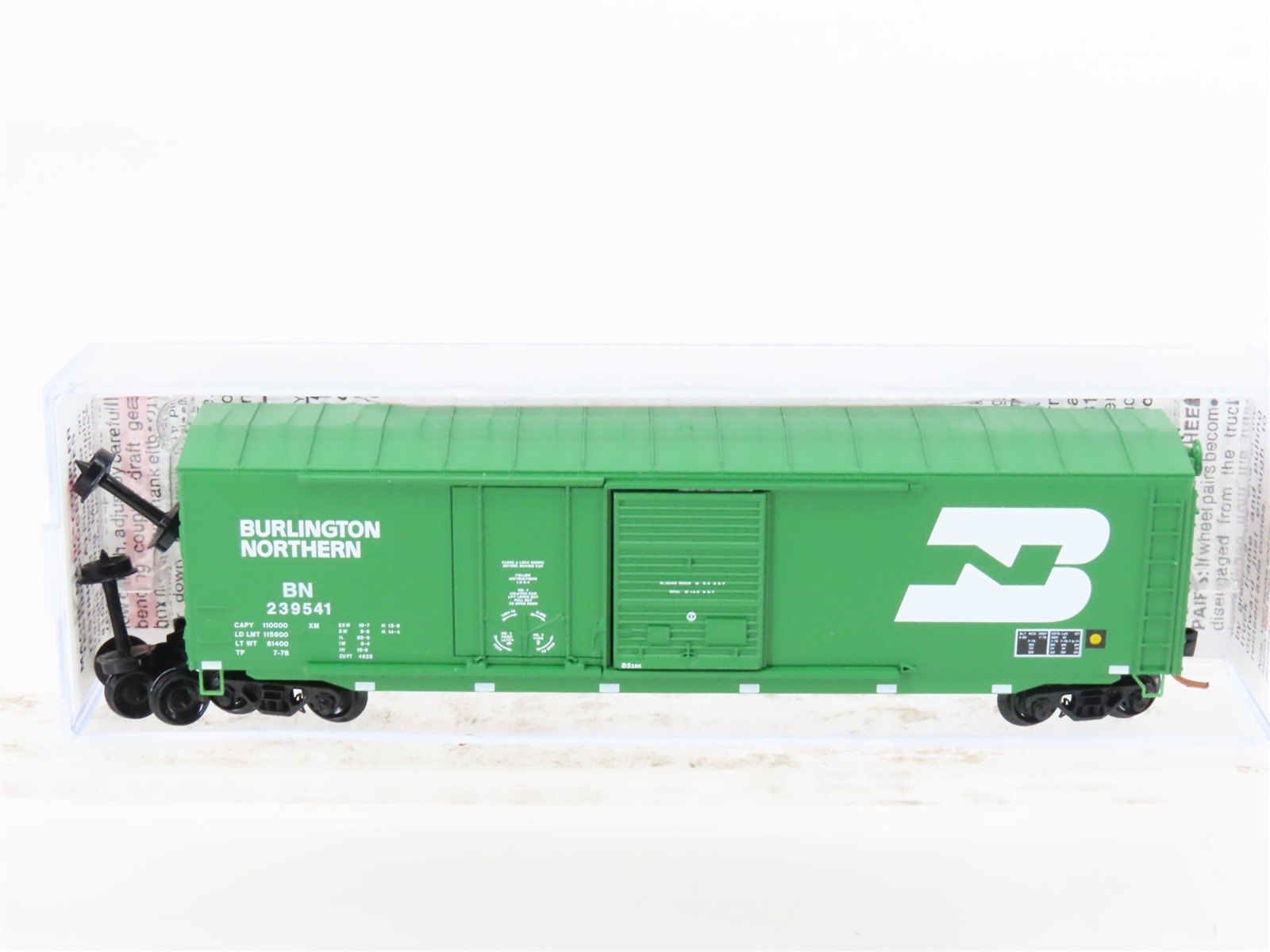 N Micro-Trains MTL 07600090 BN Burlington Northern 50' Standard Boxcar #239541