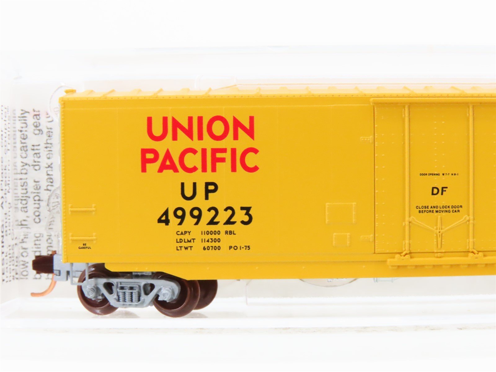 N Scale Micro-Trains MTL 38300 UP Union Pacific 50' Standard Boxcar #499223