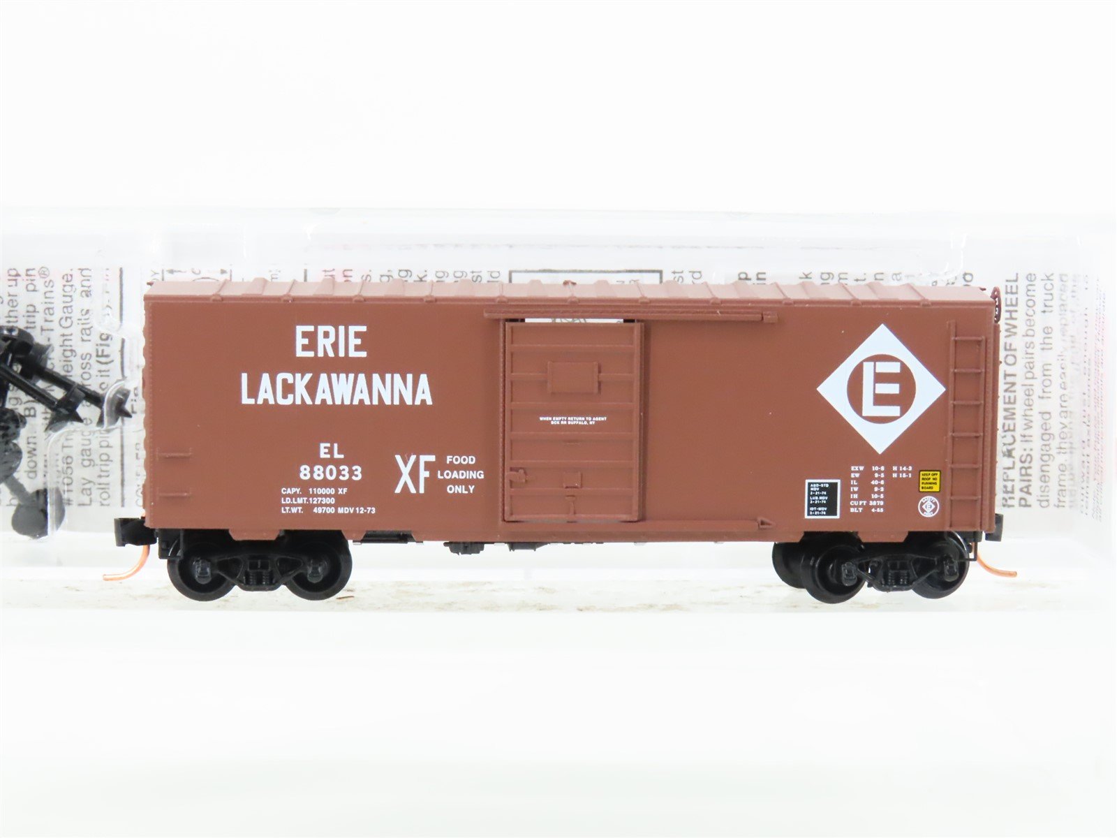 N Scale Micro-Trains MTL 73030 EL Erie Lackawanna 40' Standard Boxcar #88033
