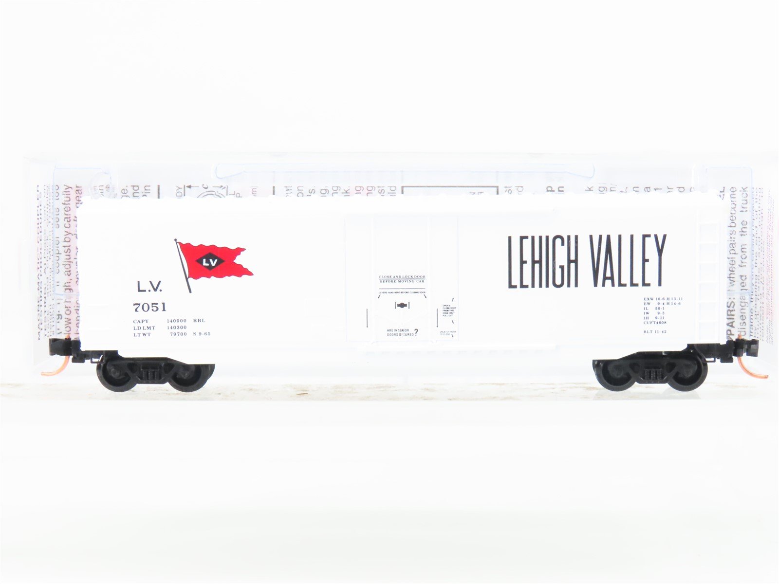 N Scale Micro-Trains MTL 38210 LV Lehigh Valley 50' Standard Boxcar #7051
