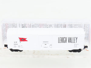 N Scale Micro-Trains MTL 38210 LV Lehigh Valley 50' Standard Boxcar #7051