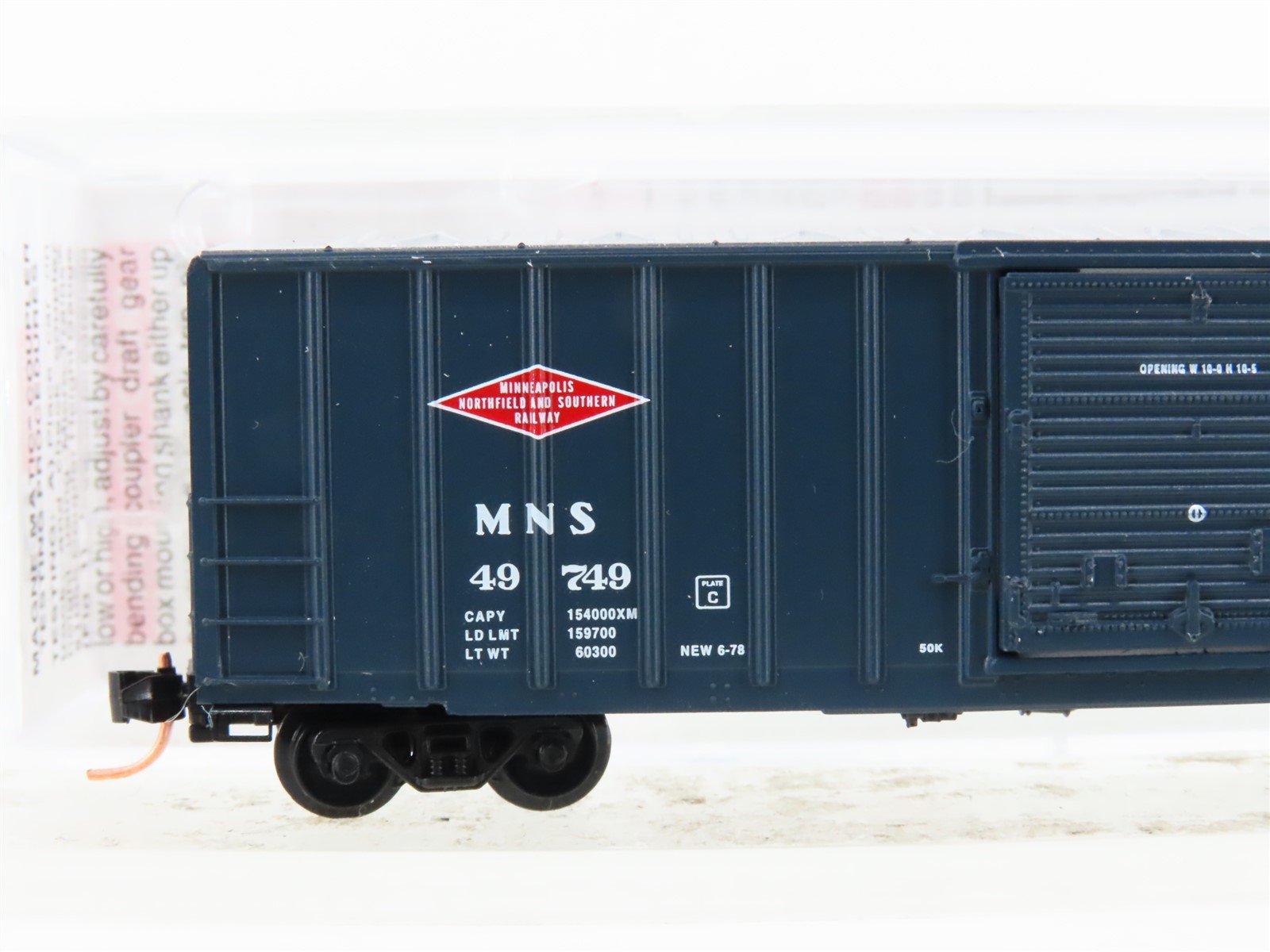 N Micro-Trains MTL 25410 MNS Minneapolis Northfield & Southern 50' Box Car 49749