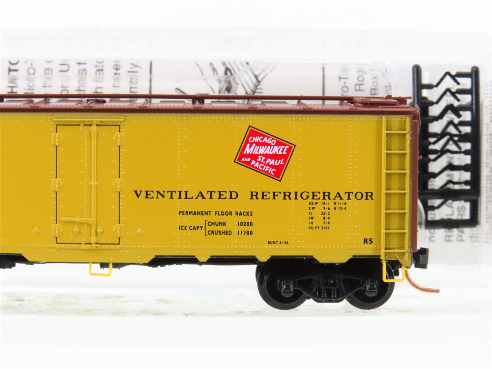 N Scale Micro-Trains MTL 59100 URTX Union Refrigerator 40' Steel Reefer #81104