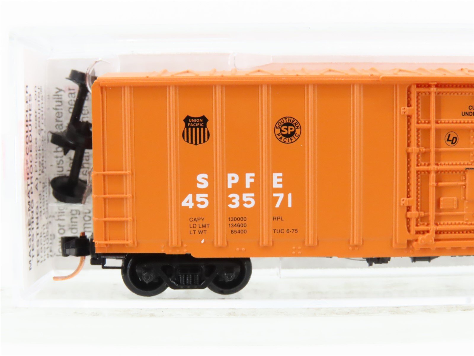 N Scale Micro-Trains MTL 27090 SPFE Pacific Fruit Express 50' Box Car #453571