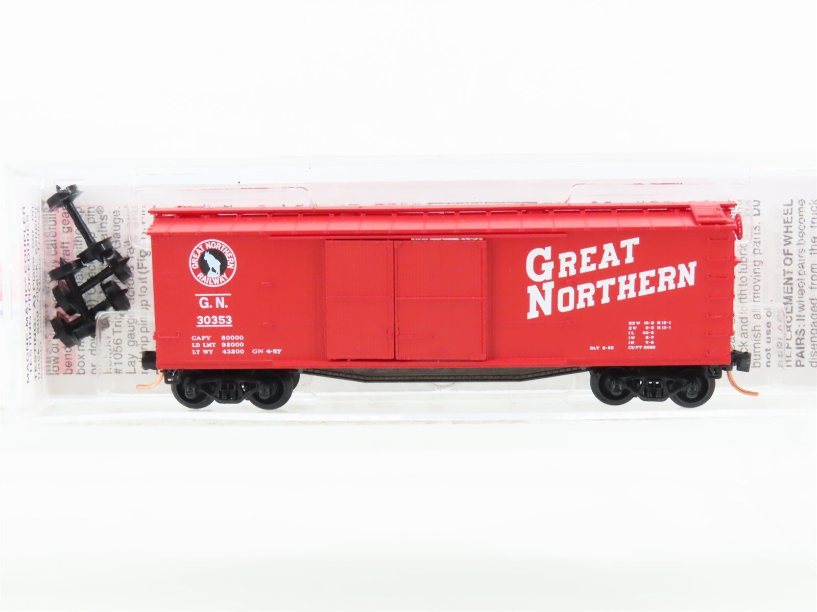 N Scale Micro-Trains MTL 43040 GN Great Northern 40' Wood Box Car #30353