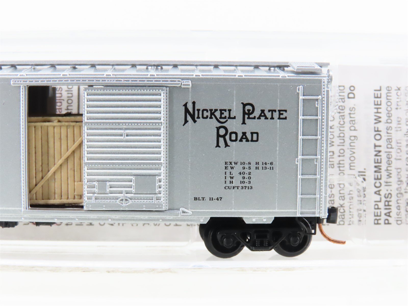 N Scale Micro-Trains MTL 02000006 NKP Nickel Plate Road 40' Box Car #8505 w/Load
