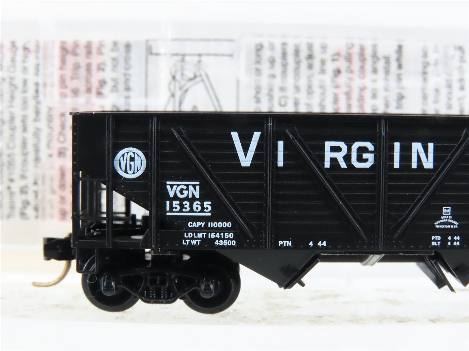 N Scale Micro-Trains MTL 57110 VGN Virginian 2-Bay Composite Hopper #15365