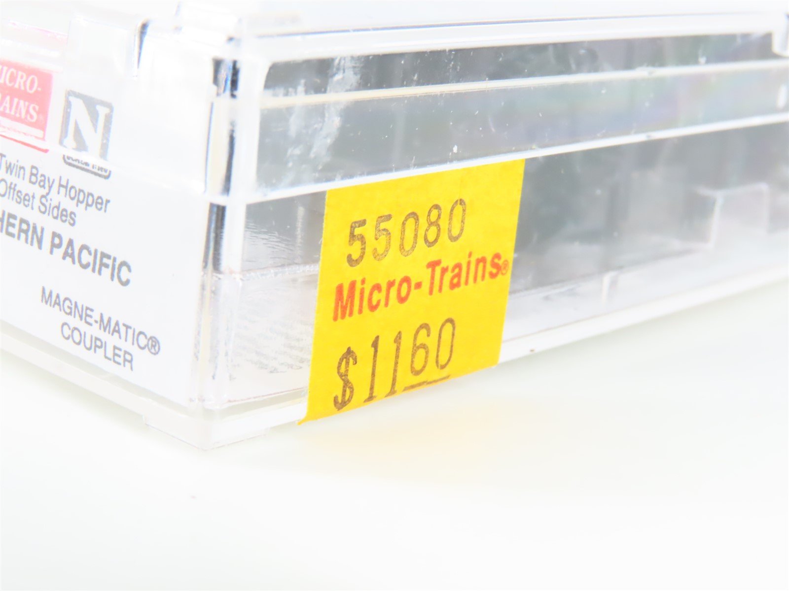 N Micro-Trains MTL 55080 NP Northern Pacific 2-Bay Offset-Side Hopper #70224