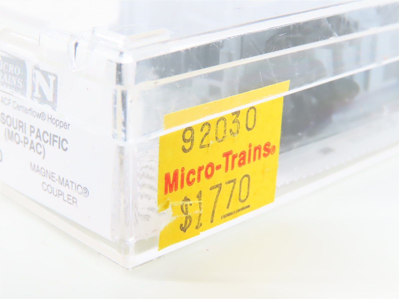 N Micro-Trains MTL 92030 MP Mo-Pac 2-Bay ACF Centerflow Covered Hopper #705735