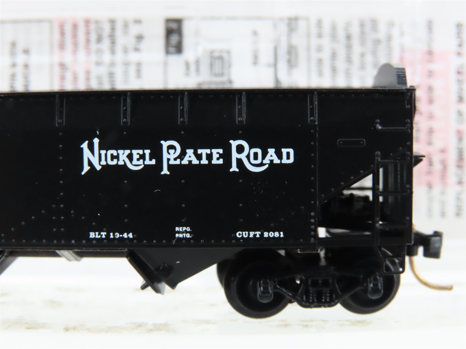 N Micro-Trains MTL 86020 NKP Nickel Plate Road 2-Bay Offset-Side Hopper #33799
