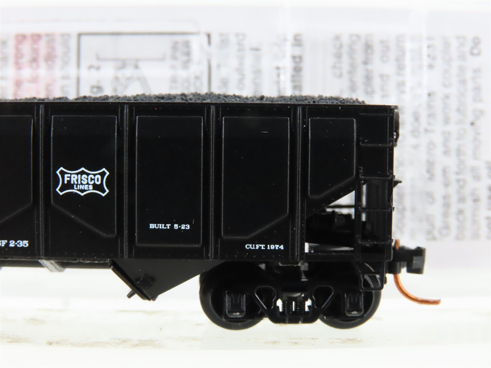 N Micro-Trains MTL 08500050 SLSF Frisco 2-Bay Panel-Side Hopper #87422 w/ Load