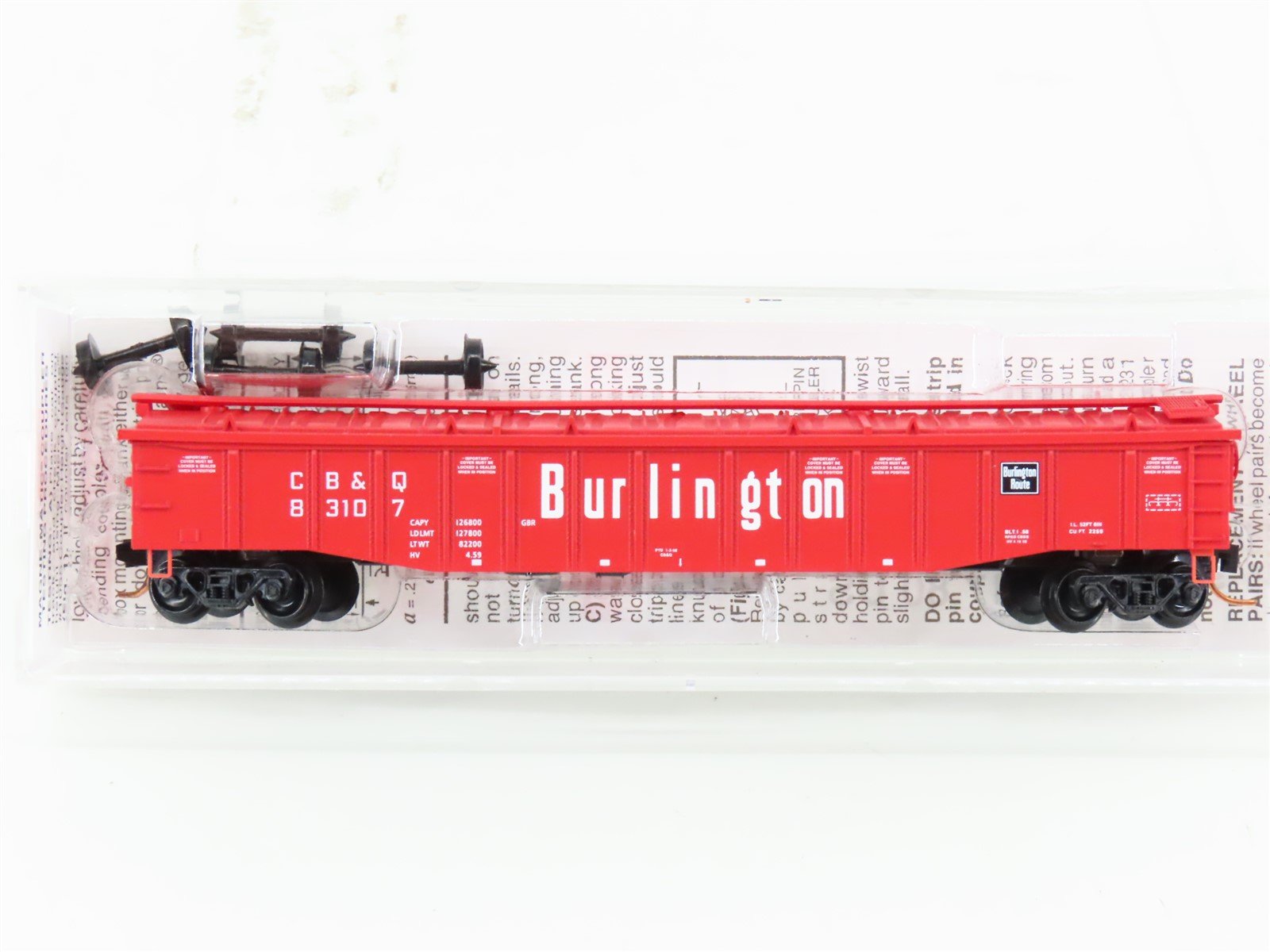 N Scale Micro-Trains MTL 10600240 CB&Q Burlington 50' Covered Gondola #83107
