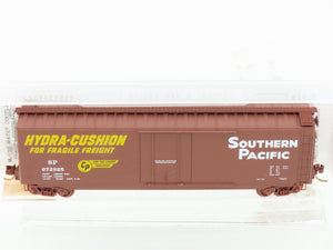 N Scale Micro-Trains MTL 32160 SP Southern Pacific 50' Plug Door Box Car #672925