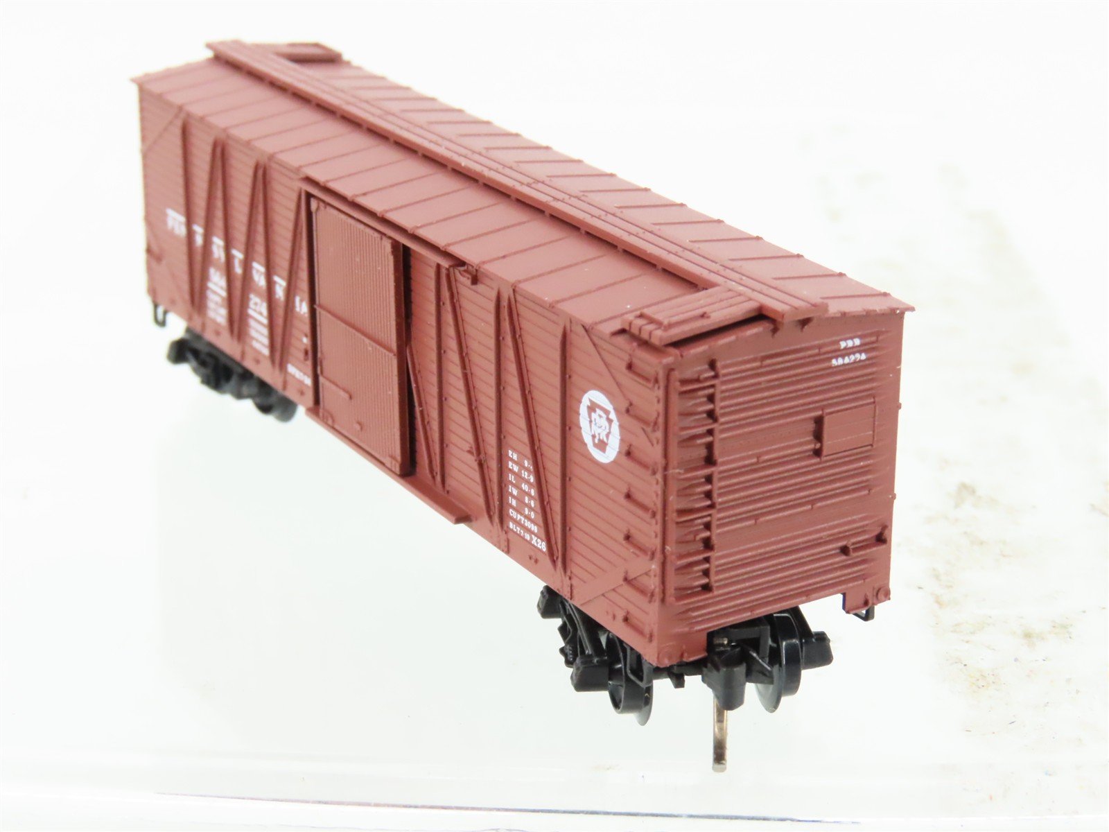 N Scale Micro-Trains MTL 28130 PRR Pennsylvania 40' Single Door Box Car #564274
