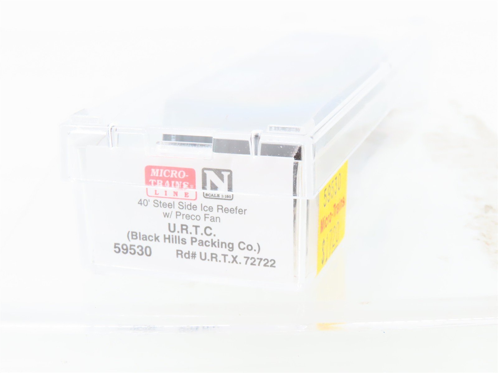 N Scale Micro-Trains MTL 59530 URTX Black Hills Packing Co 40' Reefer #72722