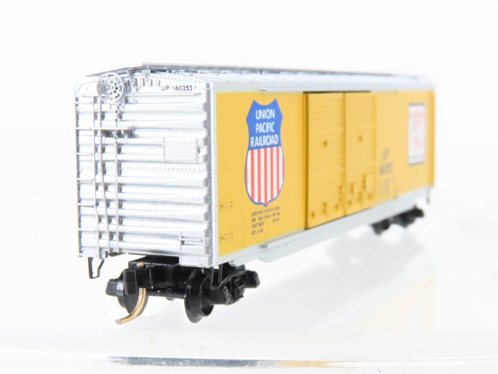 N Scale Micro-Trains MTL 34090 UP Union Pacific 50' Double Door Box Car #160253