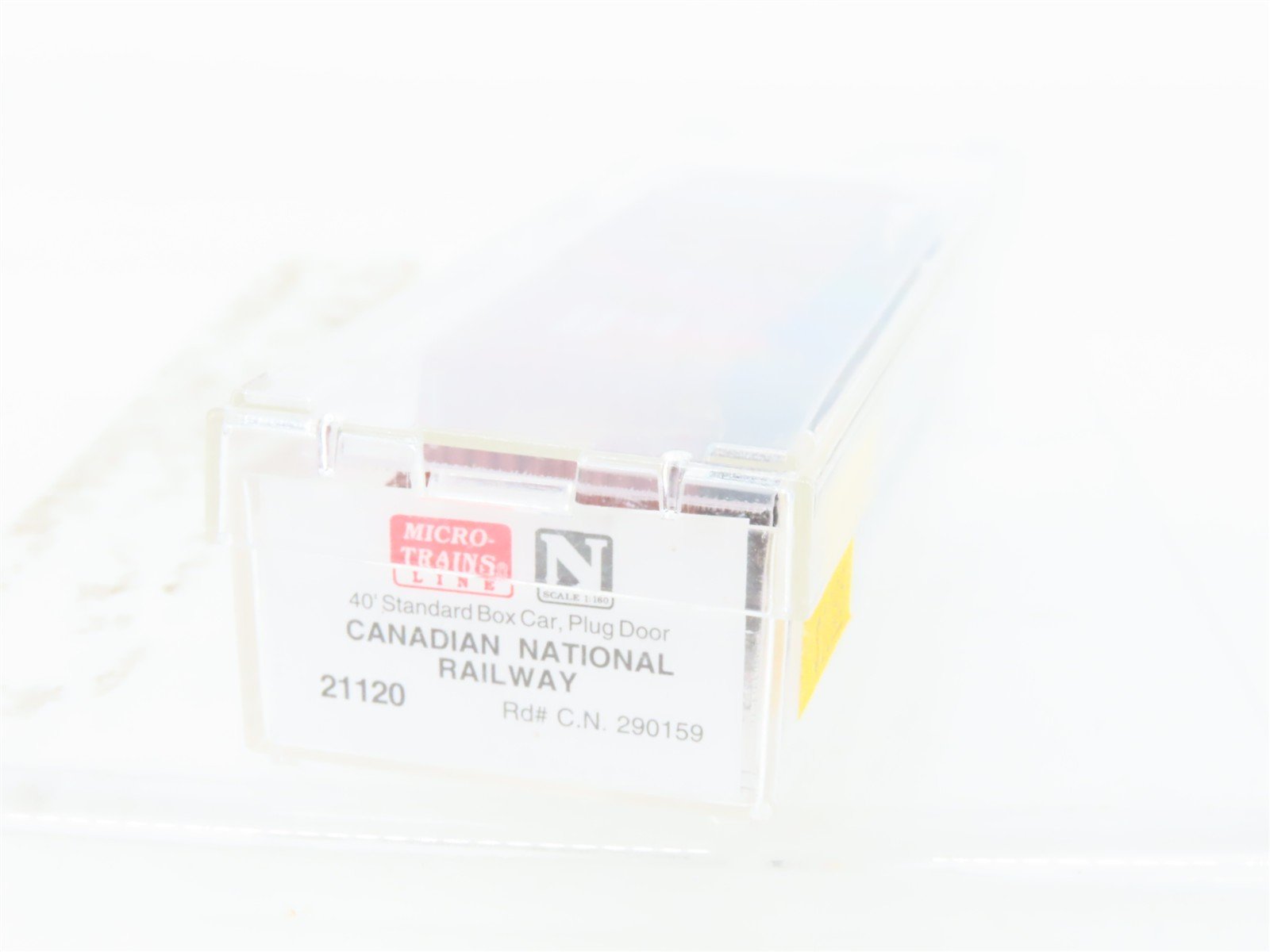 N Micro-Trains MTL 21120 CN Canadian National 40' Plug Door Box Car #290159