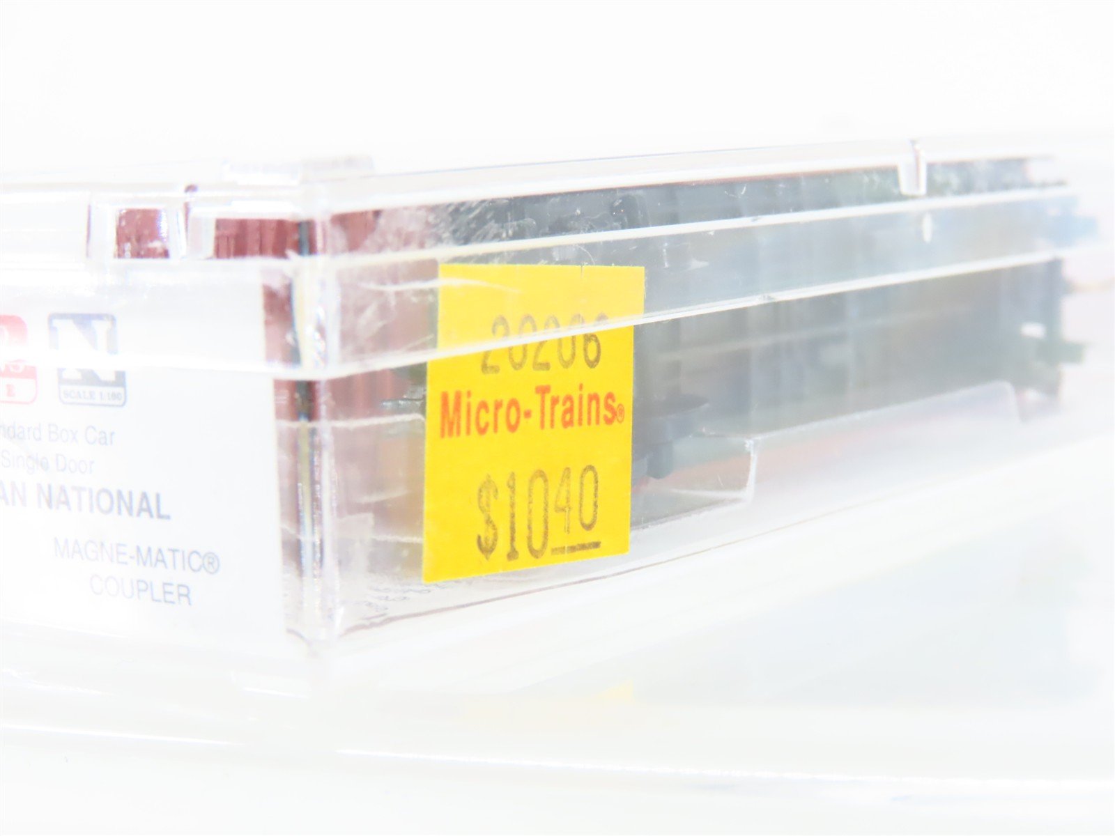 N Micro-Trains MTL 20206 CN Canadian National 40' Single Door Box Car #521995