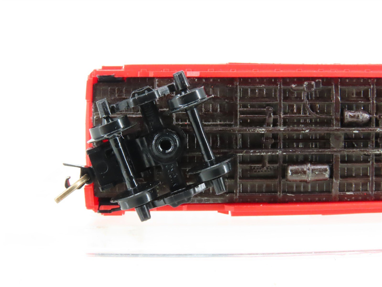 N Scale Micro-Trains MTL 23200 GN Great Northern 40' Double Door Box Car #3249