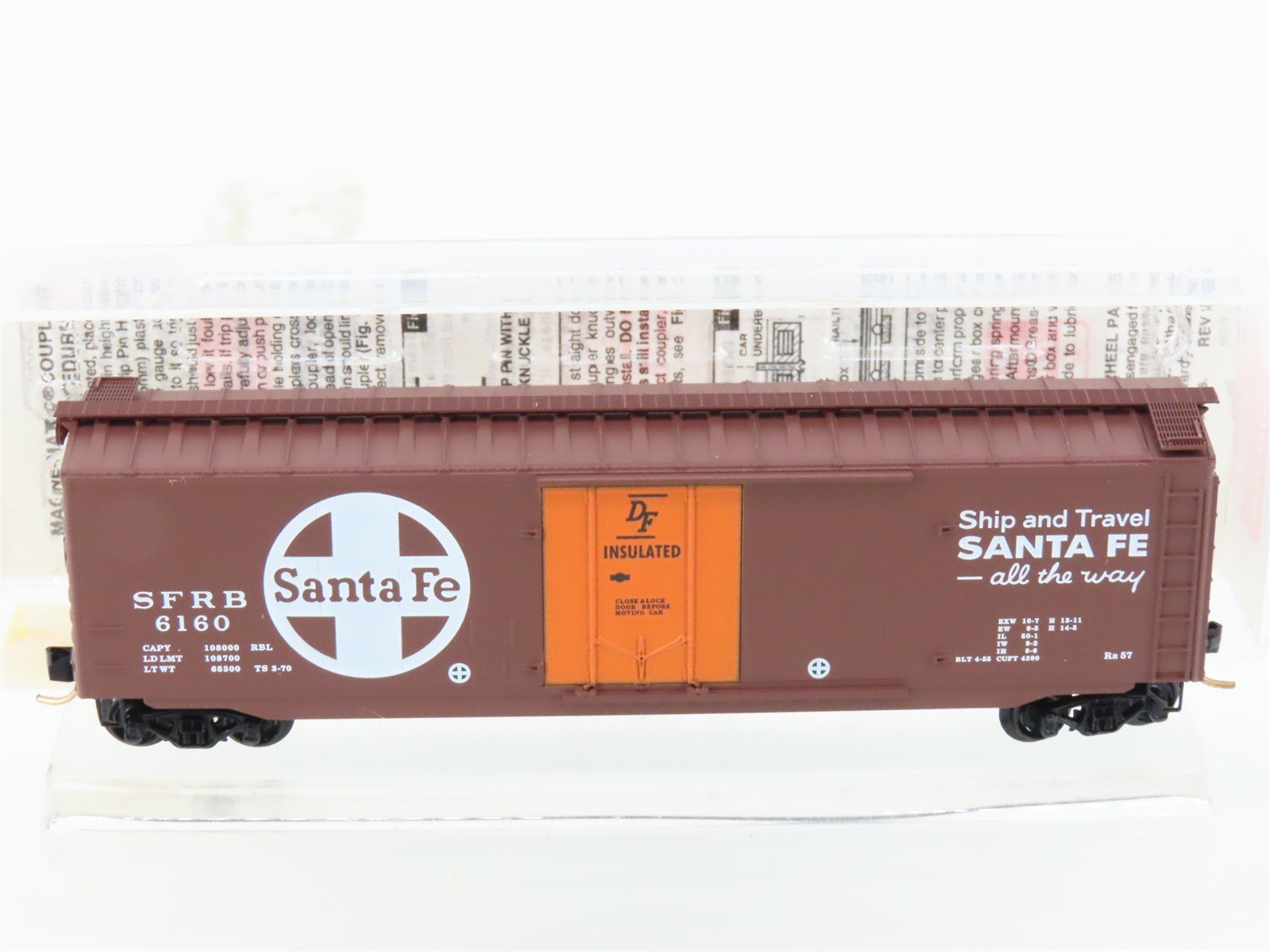 N Scale Micro-Trains MTL 32050/2 SFRB Santa Fe 50' Plug Door Box Car #6160