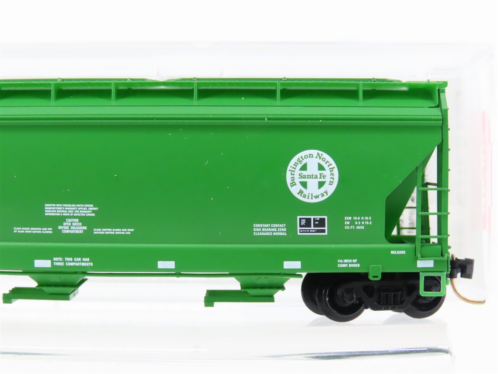 N Micro-Trains MTL 94110 BNSF Burlington Northern Santa Fe 3-Bay Hopper #422033