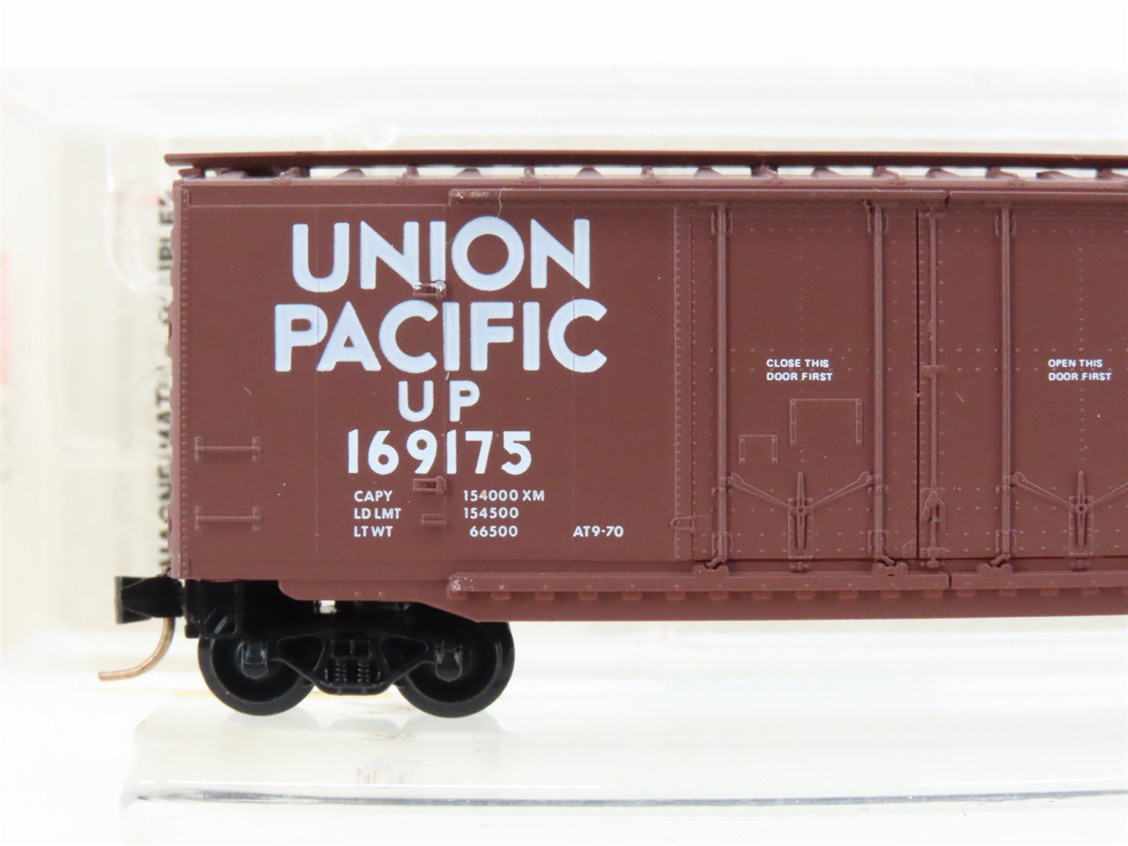 N Micro-Trains MTL 36030 UP Union Pacific 50' Double Plug Door Box Car #169175
