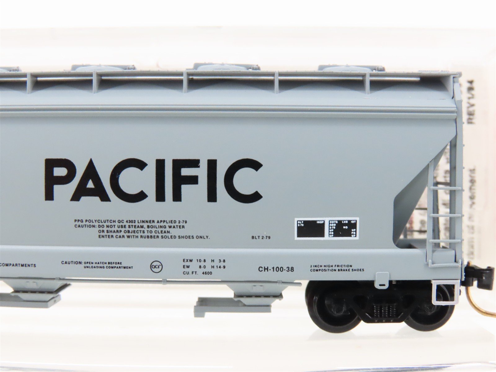 N Scale Micro-Trains MTL 93010 UP Union Pacific 3-Bay Covered Hopper #78892