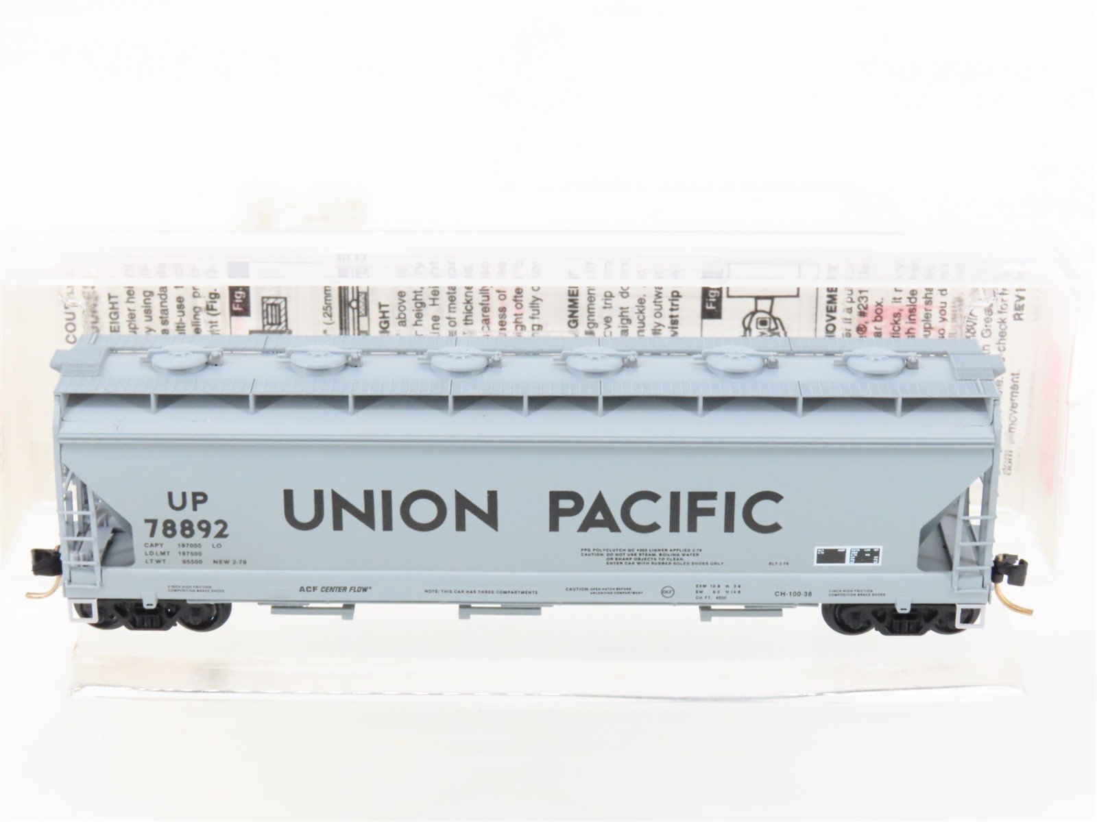 N Scale Micro-Trains MTL 93010 UP Union Pacific 3-Bay Covered Hopper #78892