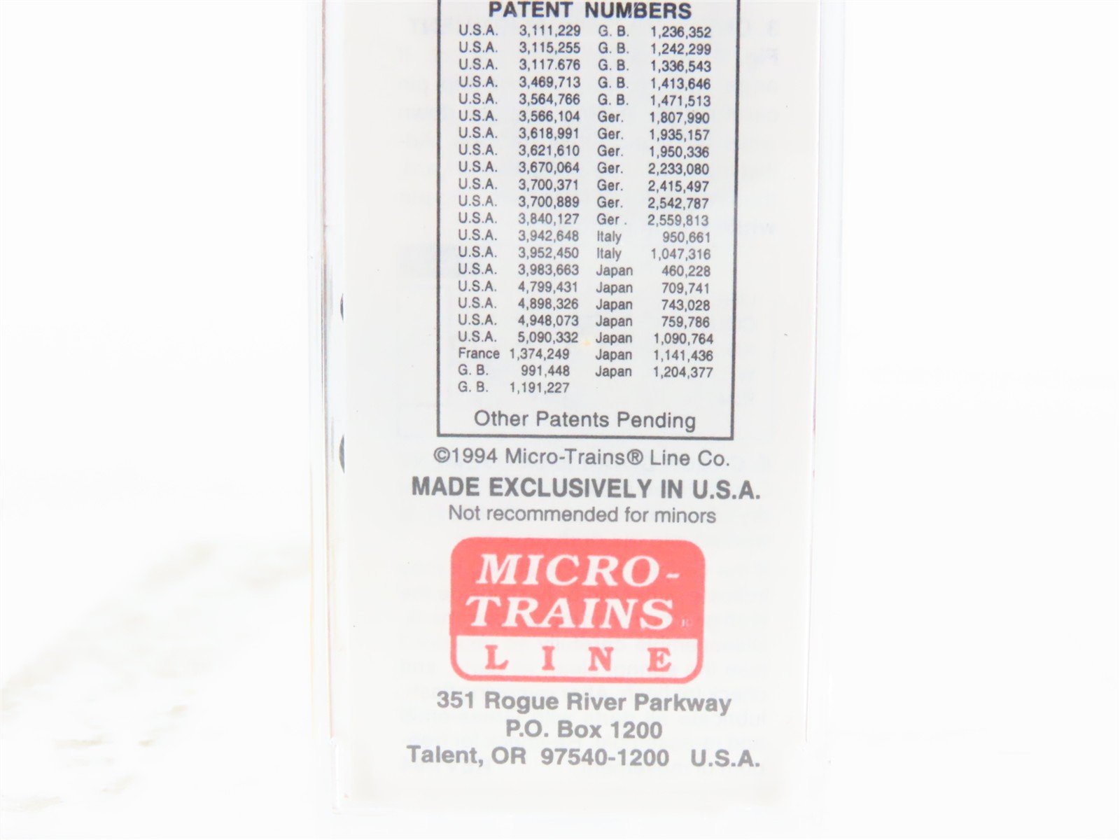 N Scale Micro-Trains MTL 23210 GN Great Northern 40' Double Door Box Car #3484
