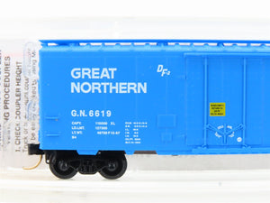 N Scale Micro-Trains MTL 21040 GN Great Northern 40' Plug Door Box Car #6619