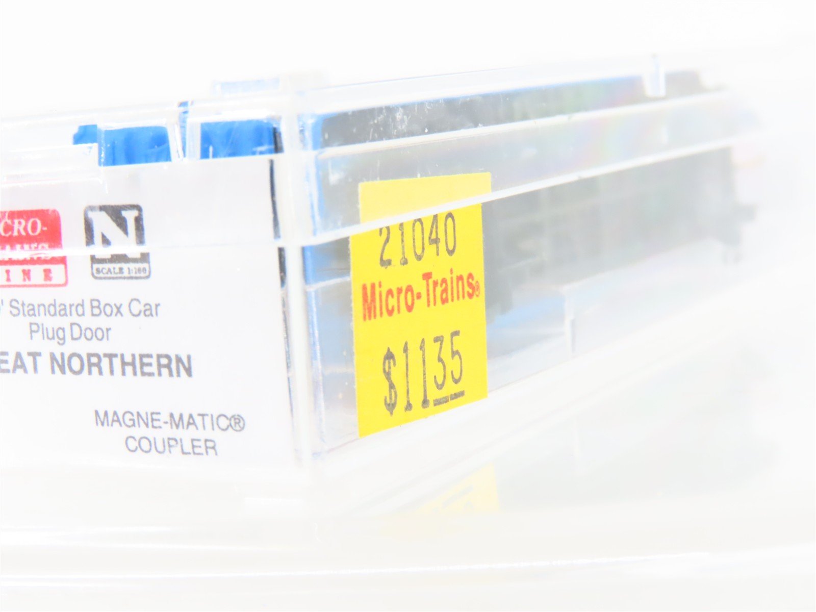 N Scale Micro-Trains MTL 21040 GN Great Northern 40' Plug Door Box Car #6619