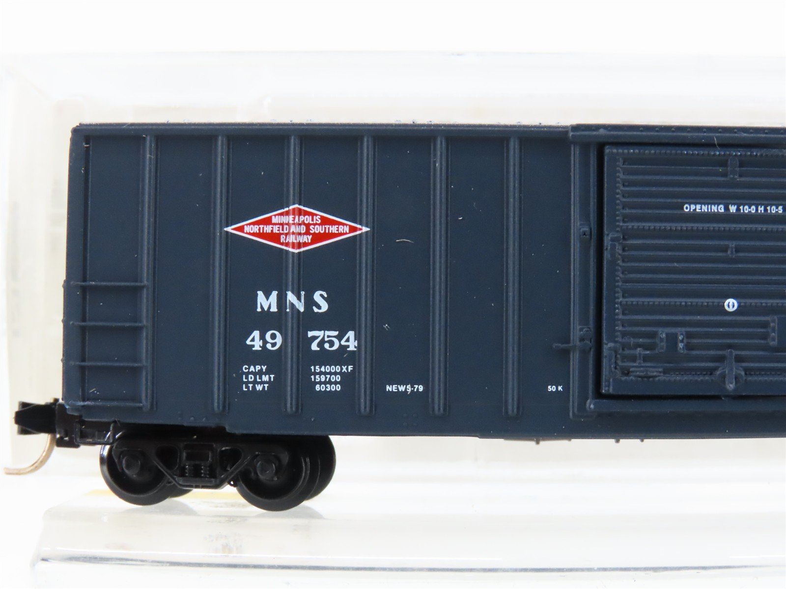 N Micro-Trains MTL 25410 MNS Minneapolis Northfield & Southern Box Car #49754