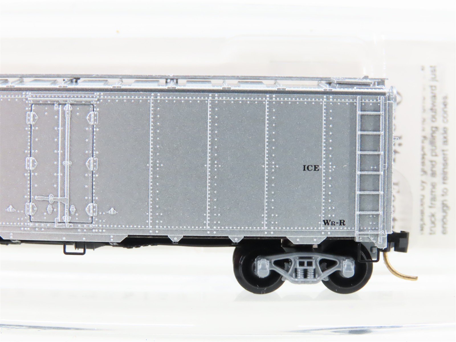 N Scale Micro-Trains MTL 59030 ATSF Santa Fe 40' Steel Side Ice Reefer #188457