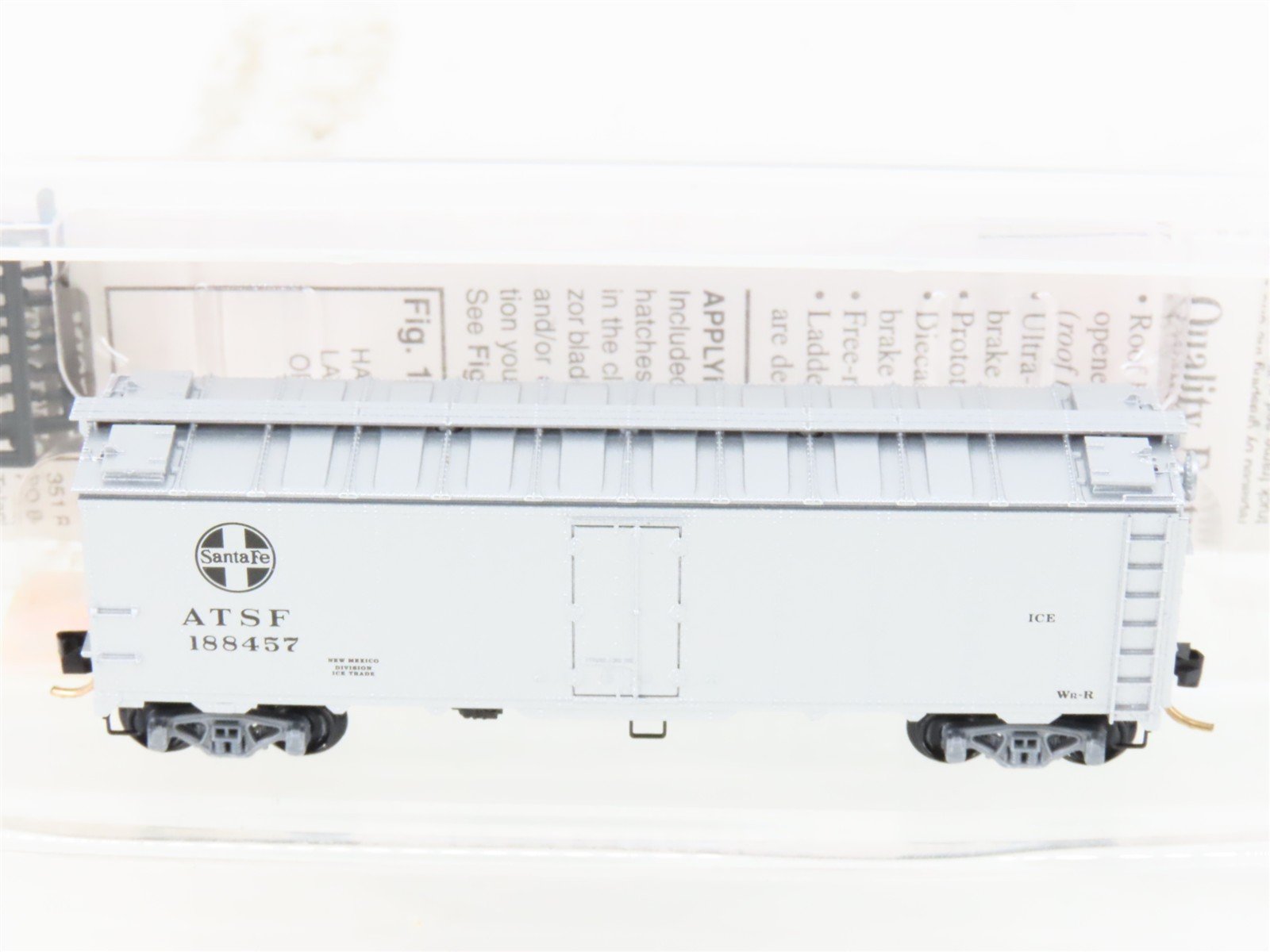 N Scale Micro-Trains MTL 59030 ATSF Santa Fe 40' Steel Side Ice Reefer #188457