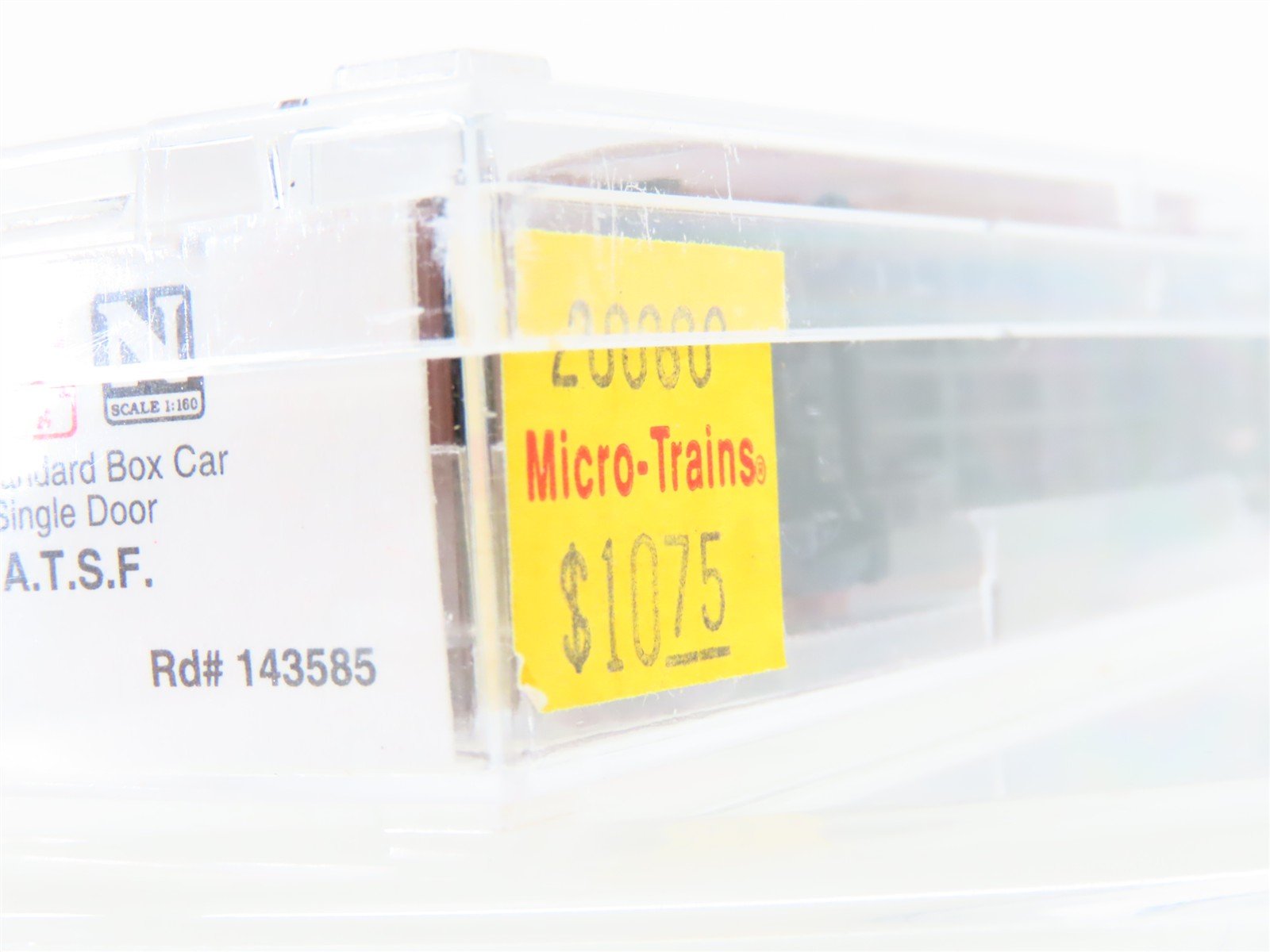 N Scale Micro-Trains MTL 20060 ATSF Santa Fe 40' Single Door Box Car #143585
