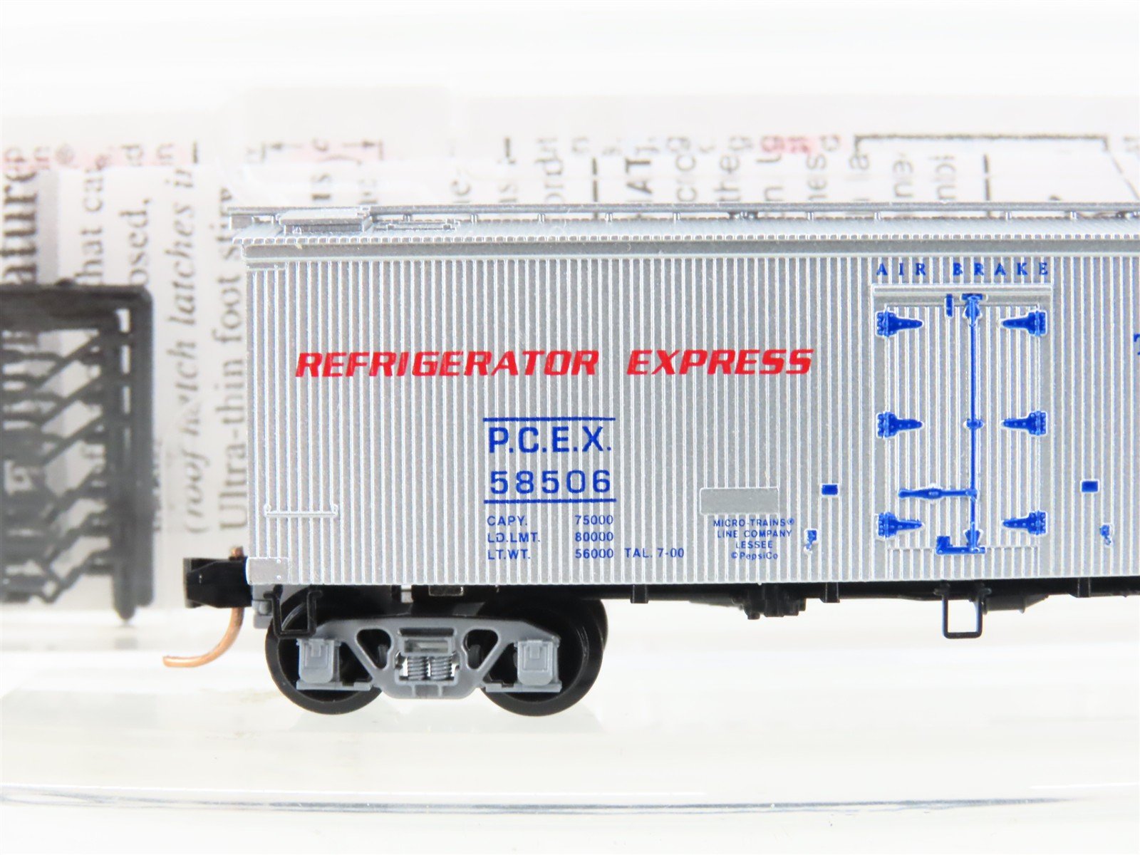 N Scale Micro-Trains MTL 58560 PCEX Pepsi Cola 36' Wood Reefer #58506