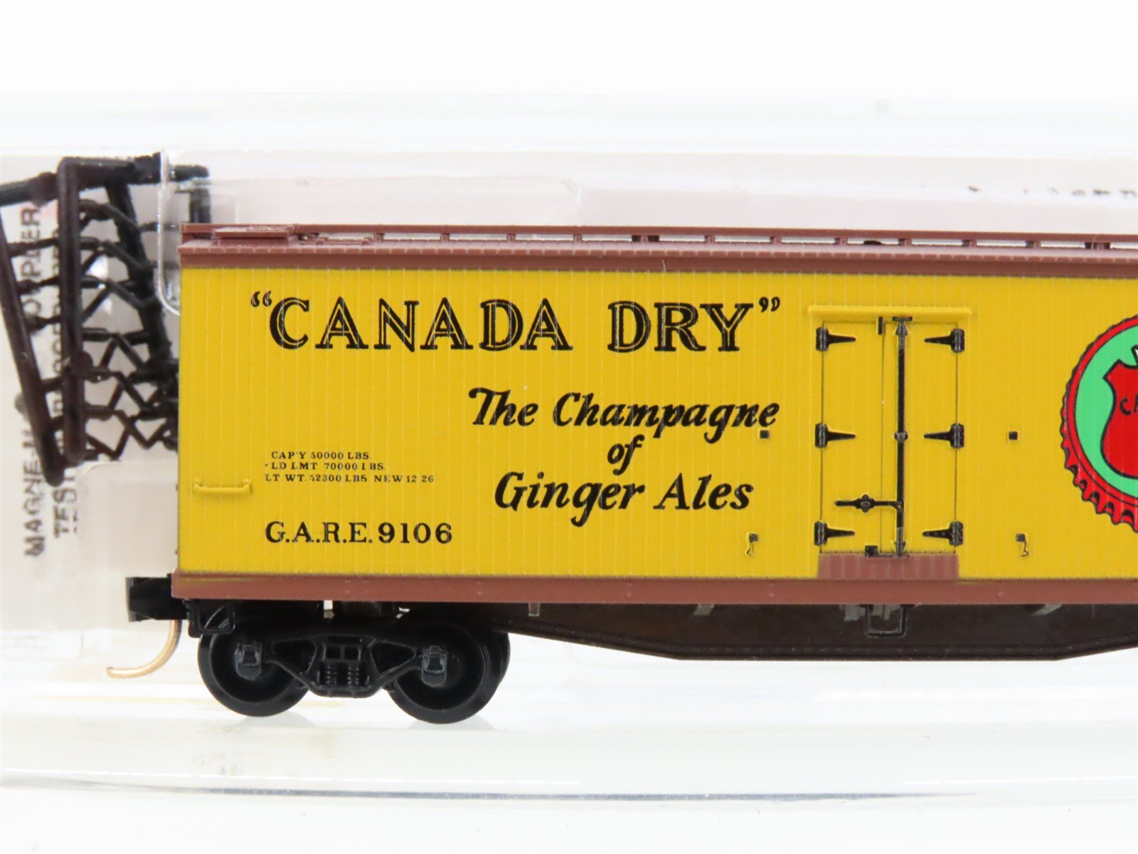 N Scale Micro-Trains MTL 49190 GARE Canada Dry Ginger Ale 40' Wood Reefer #9106