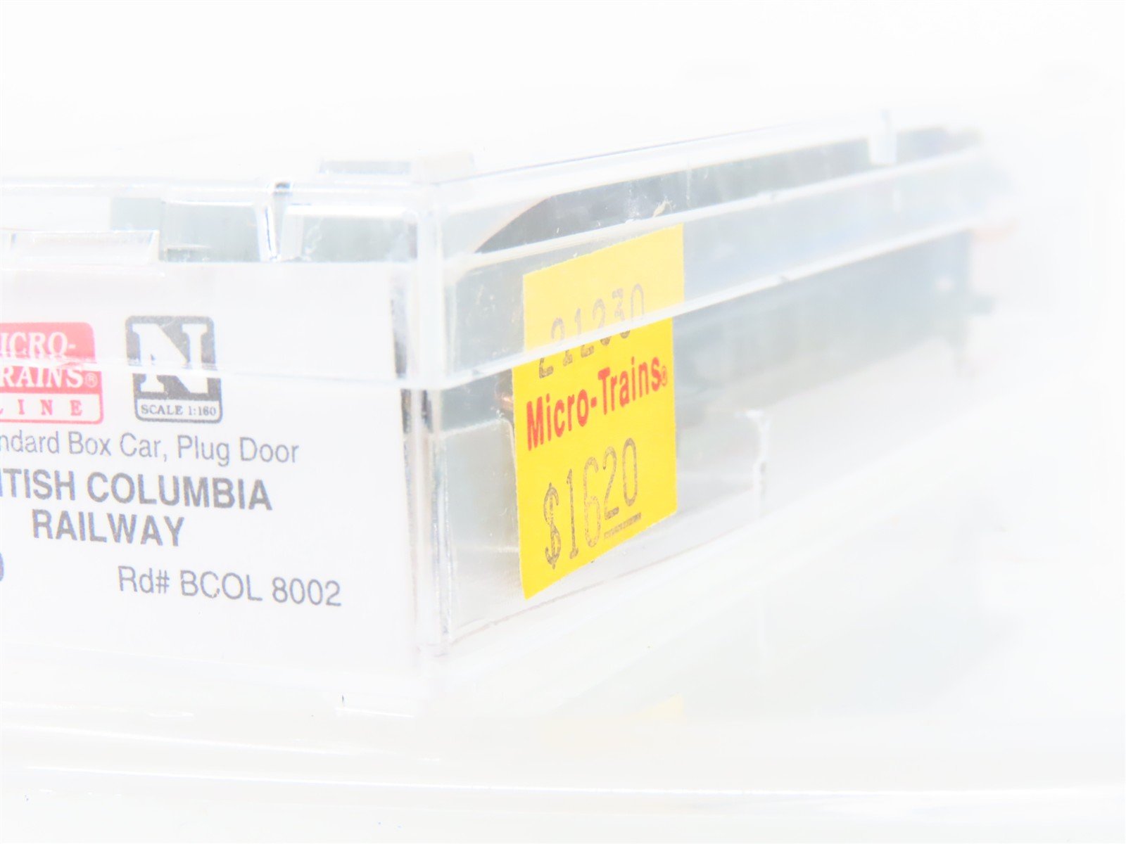N Scale Micro-Trains MTL 21230 BCOL British Columbia Railway 40' Box Car #8002