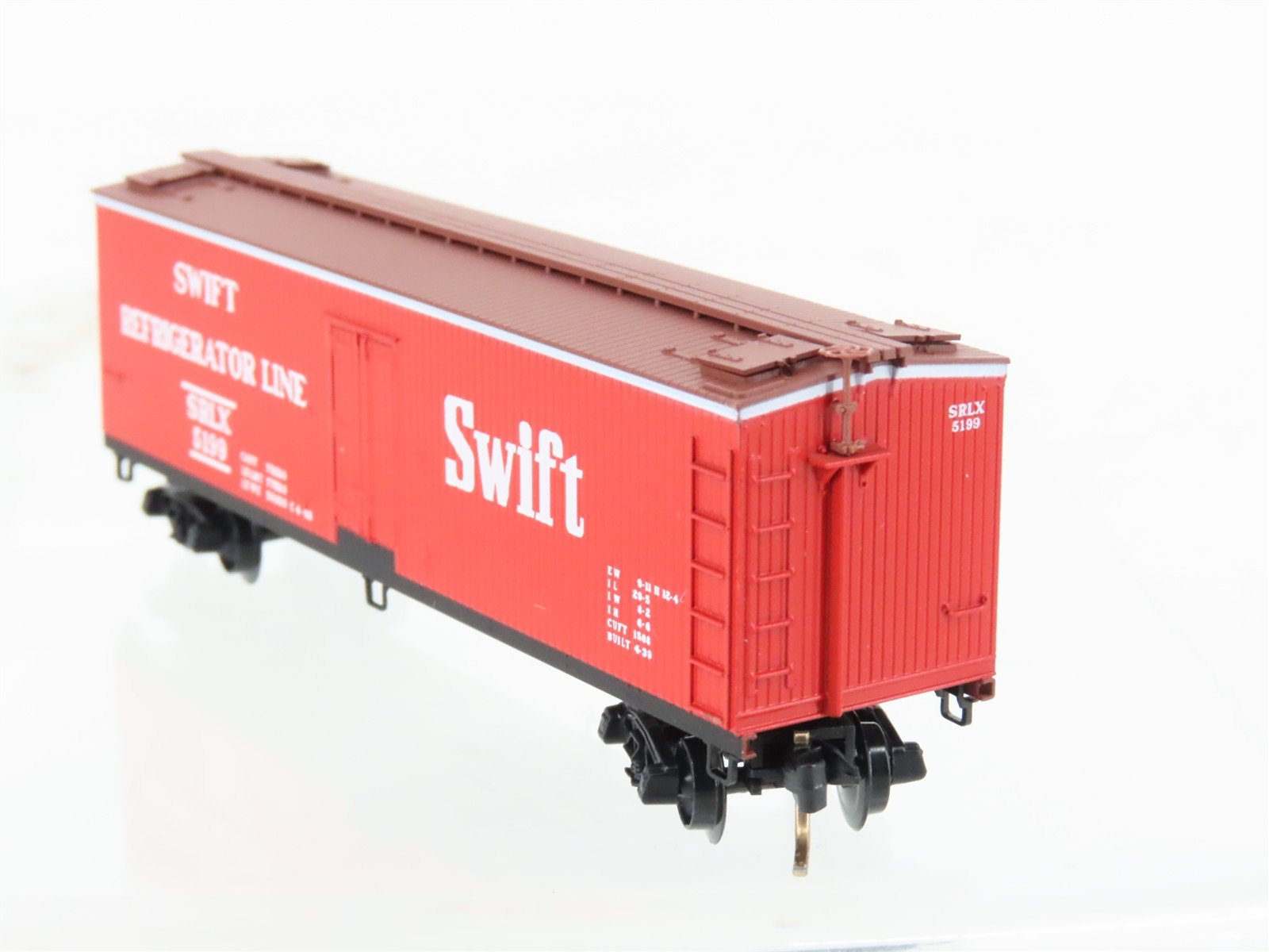 N Micro-Trains MTL 49400 SRLX Swift Refrigerator Line 40' Wood Reefer #5199