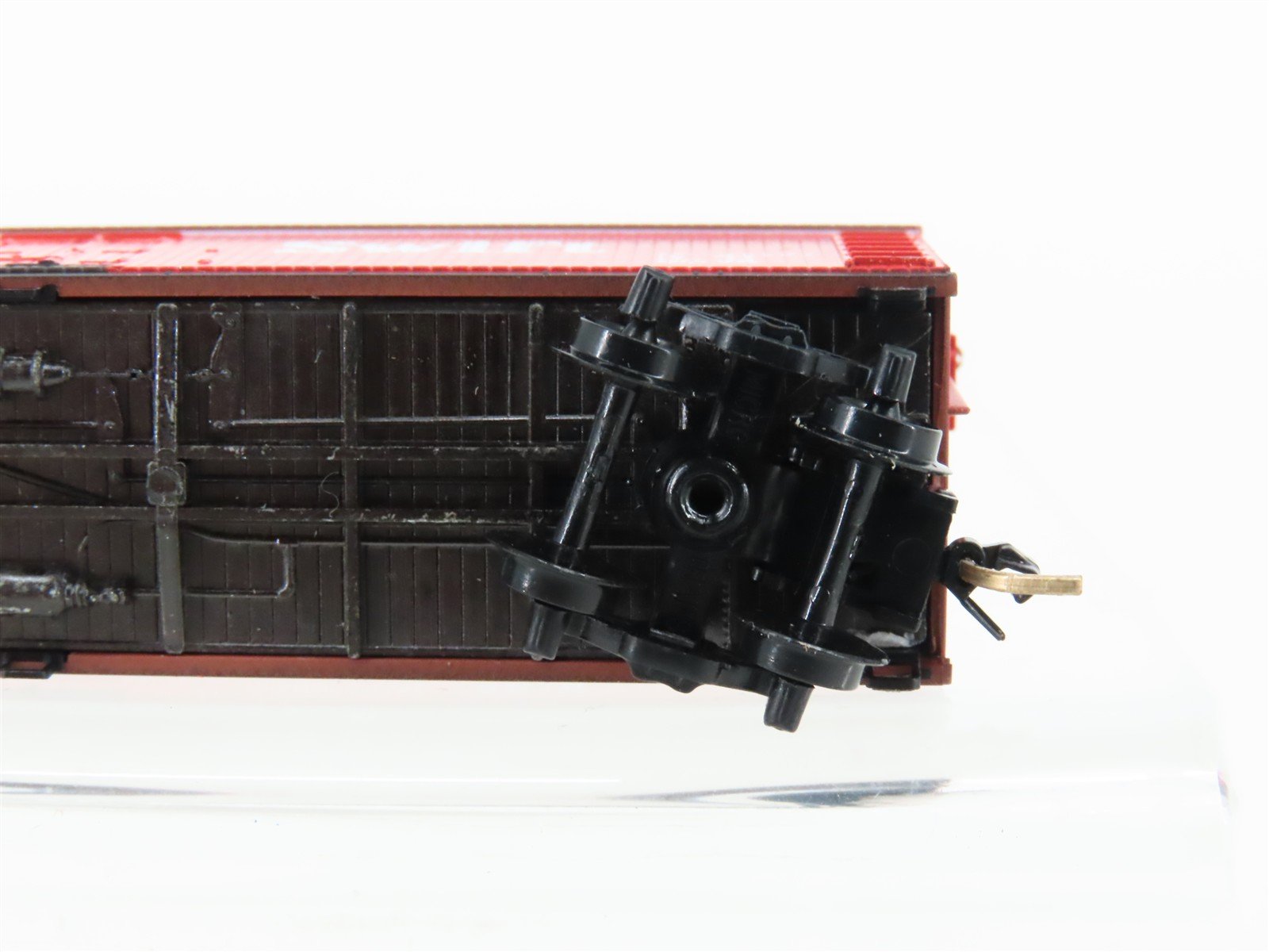 N Micro-Trains MTL 49400 SRLX Swift Refrigerator Line 40' Wood Reefer #5199