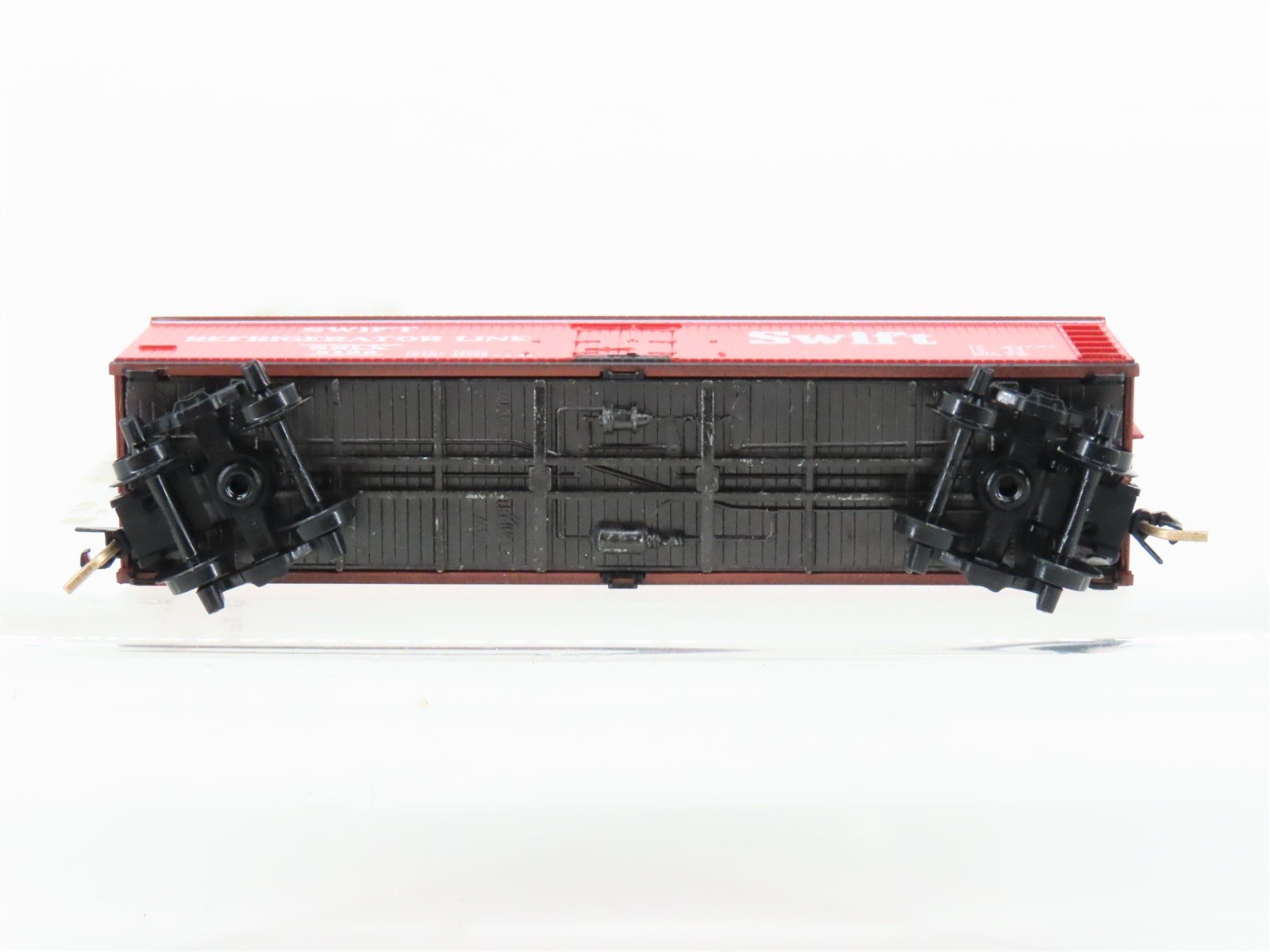 N Micro-Trains MTL 49400 SRLX Swift Refrigerator Line 40' Wood Reefer #5199