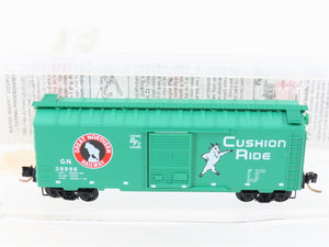 N Scale Micro-Trains MTL 20680 GN Great Northern 40' Single Door Box Car #39996