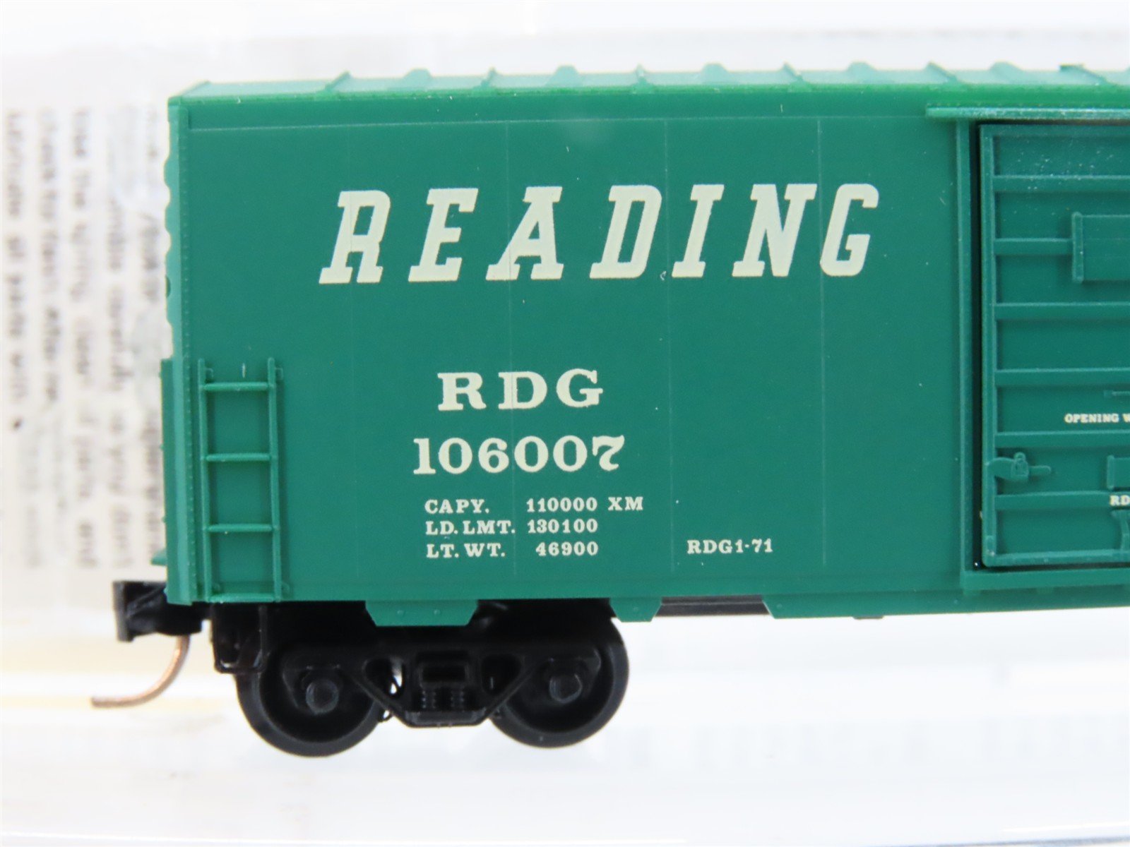 N Scale Micro-Trains MTL 24230 RDG Reading Lines 40' Single Door Box Car #106007