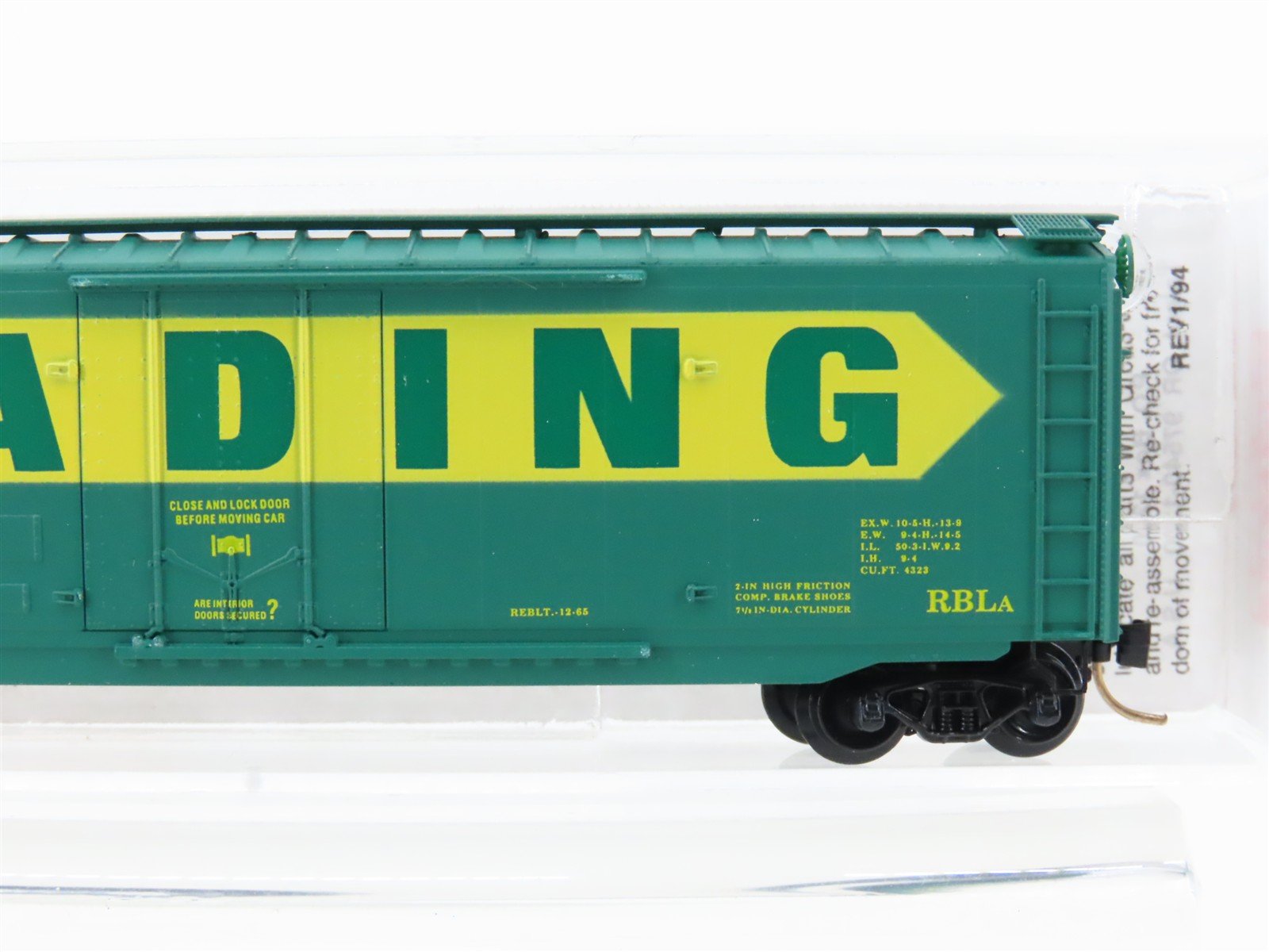 N Scale Micro-Trains MTL 32320 RDG Reading 50' Plug Door Box Car #17059