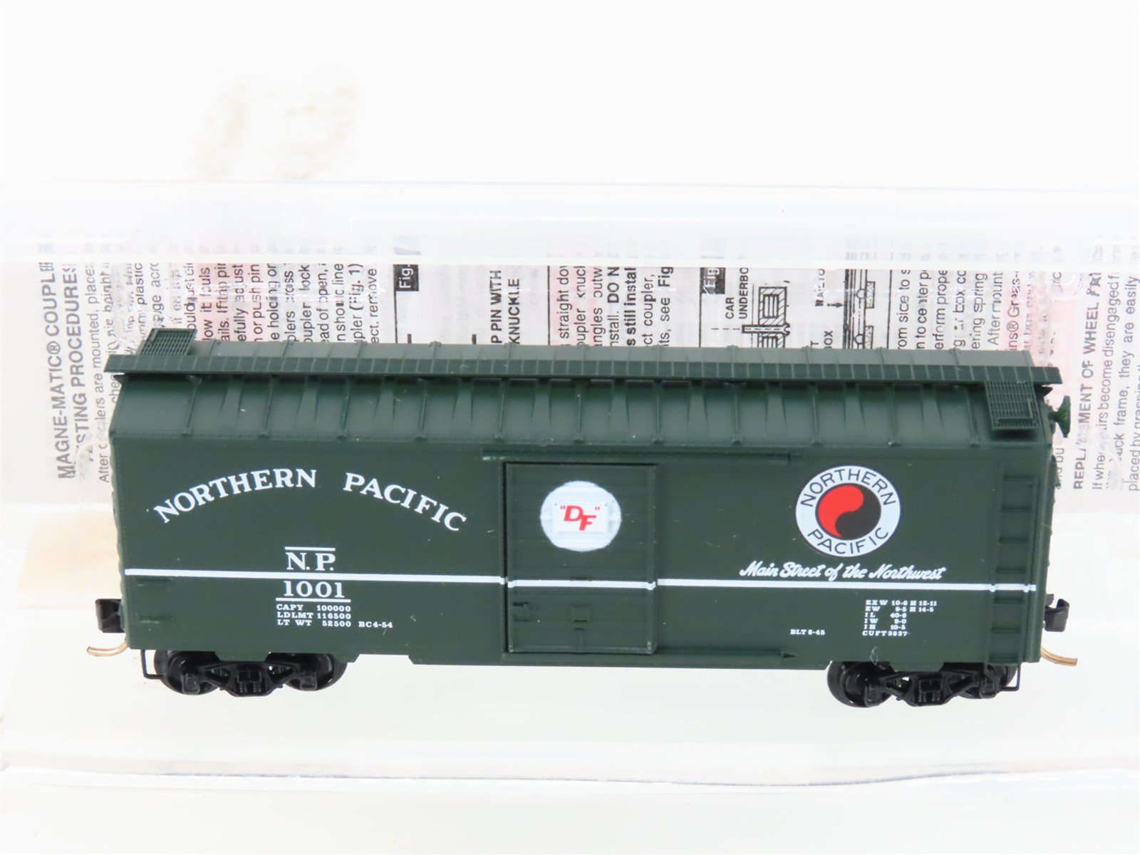 N Scale Micro-Trains MTL 20236 NP Northern Pacific 40' Single Door Box Car #1001