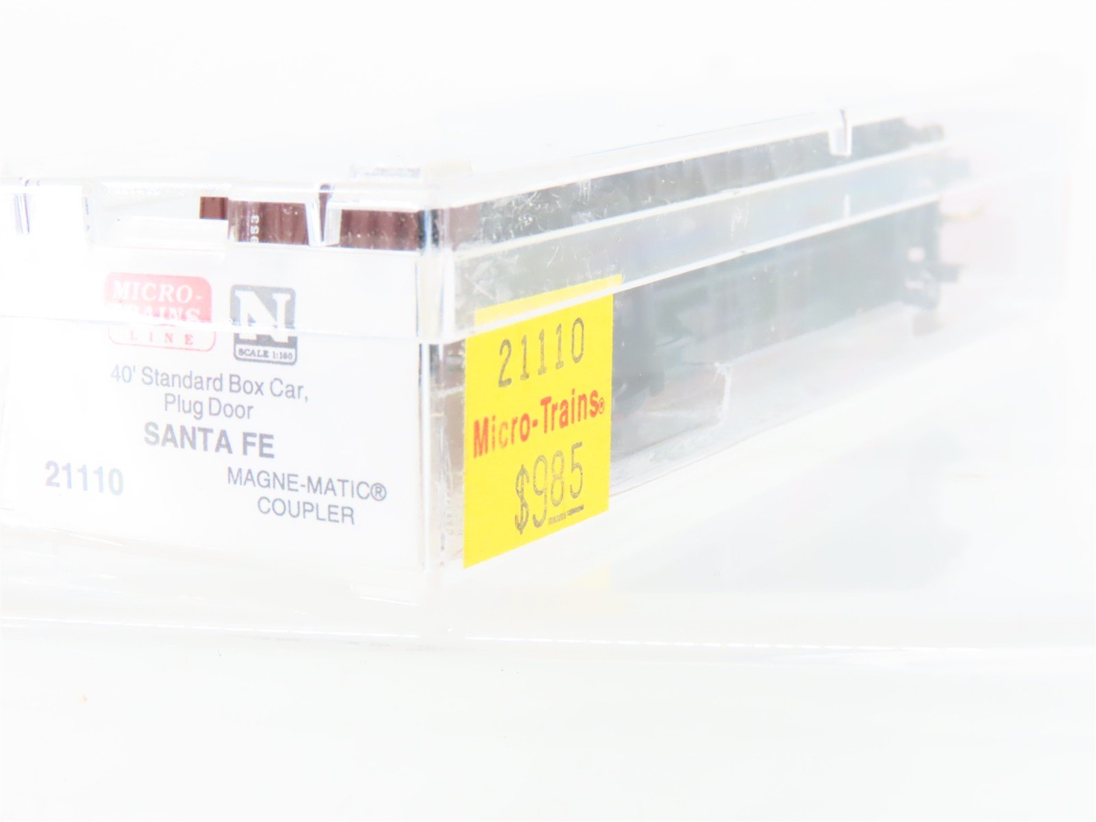 N Scale Micro-Trains MTL 21110 ATSF Santa Fe 40' Plug Door Box Car #149953